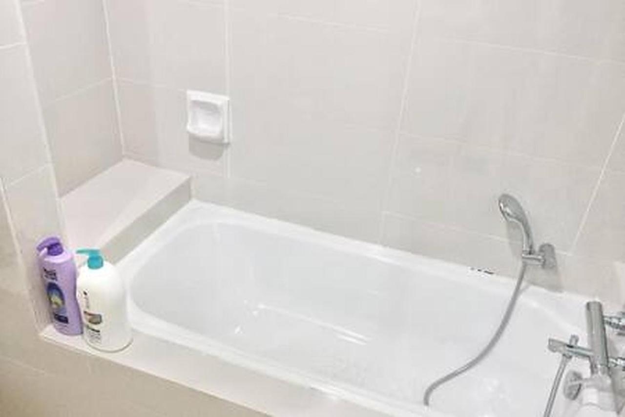 Ara Damansara Oasis Residence, Specious 4-8pax, 8min Subang Airport, 10min Sunway Pangsapuri Petaling Jaya